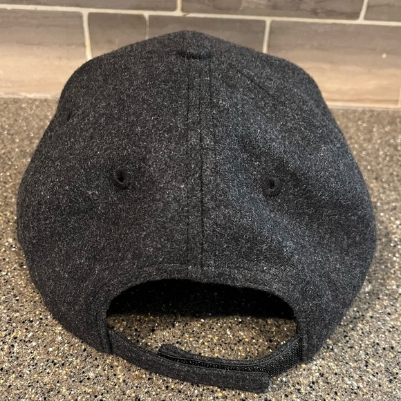 NEW! CBS Sports wool-blend ball cap, adjustable - Picture 2 of 4